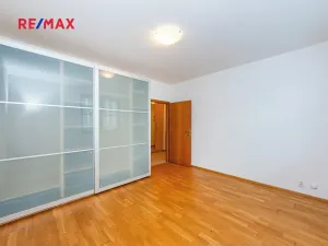 Pronájem bytu 2+kk, Praha - Dejvice, Lindleyova, 59 m2