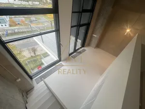 Pronájem atypického bytu, Praha - Modřany, Československého exilu, 41 m2