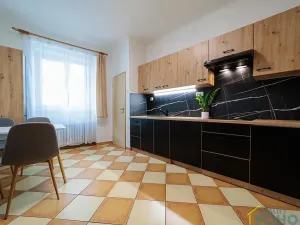 Pronájem bytu 2+1, Praha - Žižkov, Biskupcova, 69 m2