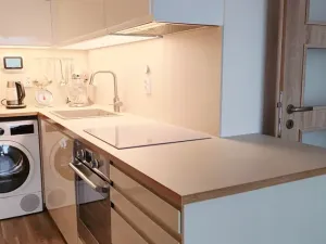 Prodej bytu 2+kk, Praha - Kobylisy, Taussigova, 45 m2