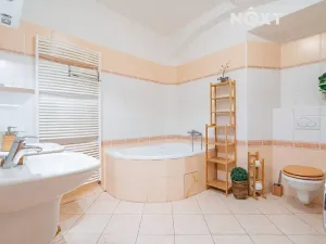 Prodej bytu 2+kk, České Budějovice, Dr. Stejskala, 77 m2