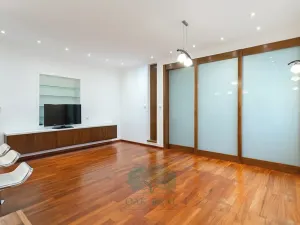 Prodej bytu 3+kk, Praha - Vyšehrad, Neklanova, 67 m2