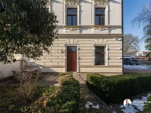 Prodej ubytování, Lázně Bělohrad, Lázeňská, 529 m2