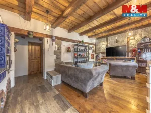 Pronájem rodinného domu, Tanvald - Šumburk nad Desnou, Krkonošská, 220 m2