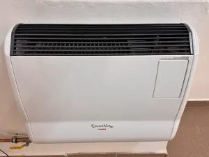 Pronájem obchodního prostoru, Brno, Merhautova, 34 m2