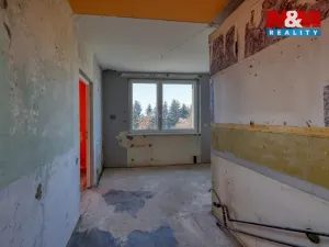 Pronájem bytu 4+1, Rovná, 80 m2