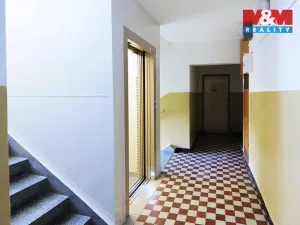 Pronájem bytu 1+1, Plzeň - Doubravka, Železničářská, 41 m2