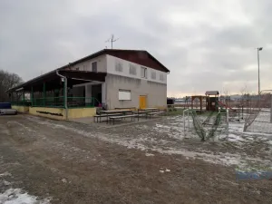 Pronájem ubytování, Přerov nad Labem, 445 m2