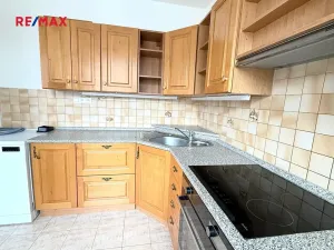Pronájem bytu 3+1, Praha - Strašnice, Gutova, 67 m2