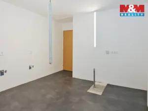 Pronájem obchodního prostoru, Hlinsko - Blatno, 84 m2