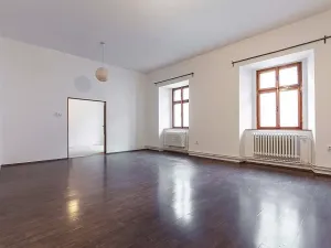 Prodej bytu 4+1, Žatec, náměstí Svobody, 117 m2