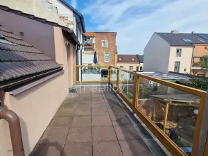 Pronájem bytu 4+kk, Pardubice, V Ráji, 350 m2