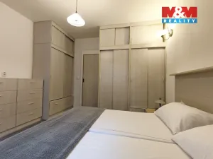 Pronájem bytu 2+kk, Praha - Bubeneč, Ve struhách, 50 m2