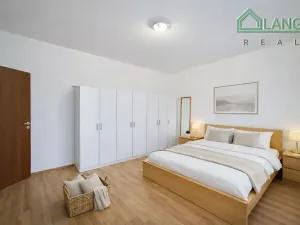 Pronájem bytu 2+kk, Brno, Hybešova, 60 m2