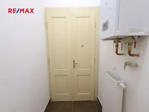 Pronájem bytu 2+kk, Praha - Libeň, Chlumčanského, 34 m2