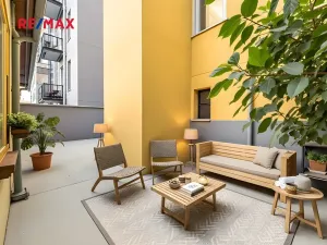 Prodej bytu 2+1, Praha - Karlín, Pernerova, 60 m2