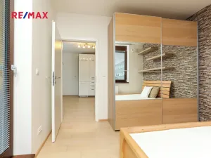 Pronájem bytu 3+kk, Praha - Hlubočepy, Devonská, 65 m2