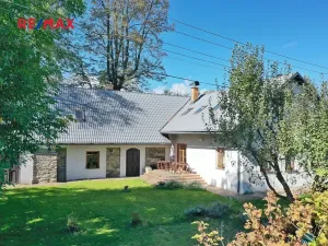 Prodej rodinného domu, Holetín, 800 m2