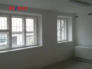 Pronájem obchodního prostoru, Polička, Tylova, 129 m2