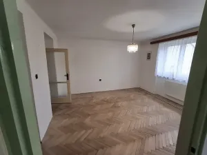 Prodej bytu 2+1, Kynšperk nad Ohří, Zámecká, 56 m2