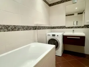 Prodej bytu 2+kk, Praha - Letňany, Miroslava Hajna, 63 m2