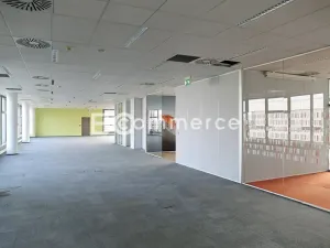 Pronájem kanceláře, Brno, 600 m2