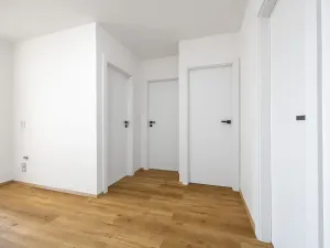 Prodej bytu 3+kk, Praha - Prosek, Vysočanská, 82 m2