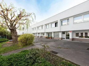 Pronájem bytu 2+kk, Praha - Libeň, Přádova, 60 m2