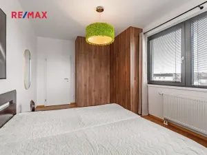 Pronájem bytu 2+kk, Horoměřice, Karla IV., 53 m2