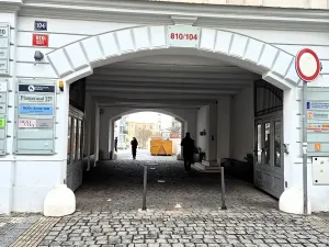 Pronájem bytu 1+kk, Praha - Vinohrady, Korunní, 42 m2