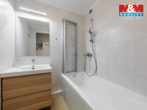 Prodej bytu 3+1, Loket, Mírová, 72 m2