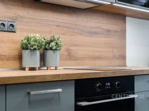 Pronájem bytu 2+kk, Praha, Plzeňská, 43 m2