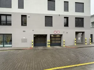 Prodej garážového stání, Brno, Bratislavská, 26 m2