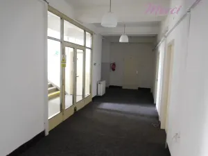Pronájem kanceláře, Uherské Hradiště, Tř. Maršála Malinovského, 23 m2