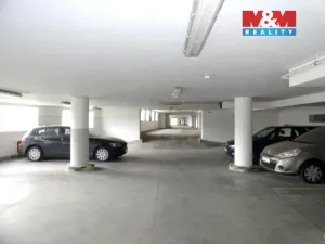 Pronájem bytu 2+kk, Hradec Králové - Kukleny, Pražská třída, 70 m2