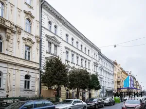 Pronájem restaurace, Praha - Bubeneč, Šmeralova, 114 m2