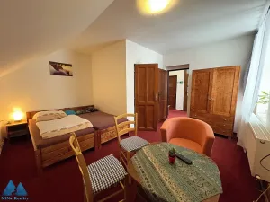 Pronájem restaurace, Horní Maršov, Třída Josefa II., 320 m2