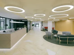 Pronájem kanceláře, Praha - Karlín, Sokolovská, 635 m2