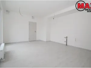 Pronájem bytu 1+kk, Odolena Voda, Pod Sokolákem, 33 m2