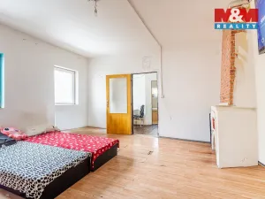 Prodej rodinného domu, Šluknov, nám. Míru, 258 m2