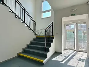 Pronájem obchodního prostoru, Napajedla, 2. května, 11 m2