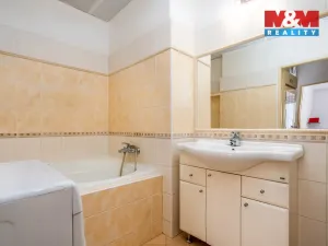 Pronájem bytu 2+kk, Praha - Holešovice, Ortenovo náměstí, 56 m2