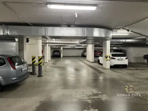 Pronájem garážového stání, Praha - Košíře, Pod školou, 13 m2