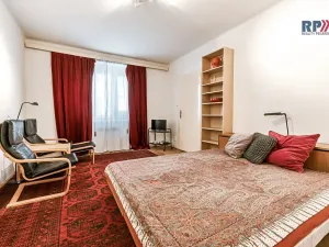 Pronájem bytu 1+1, Praha - Dejvice, Jugoslávských partyzánů, 45 m2