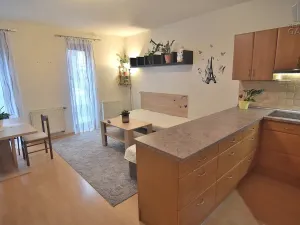 Prodej bytu 2+kk, Řevnice, Komenského, 55 m2