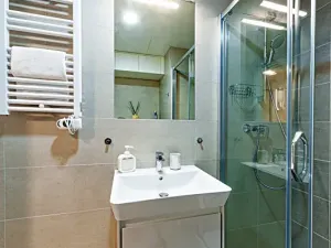 Prodej bytu 1+kk, Praha - Smíchov, Plzeňská, 28 m2