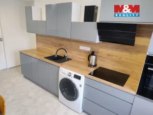 Pronájem bytu 2+1, Opava, náměstí Svaté Hedviky, 56 m2