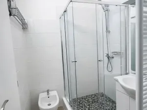 Pronájem bytu 2+kk, Praha, Bělohorská, 55 m2