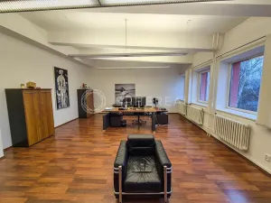 Pronájem kanceláře, Brno - Maloměřice, Slaměníkova, 453 m2