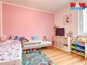 Prodej bytu 3+1, Jindřichův Hradec - Jindřichův Hradec V, Kosmonautů, 64 m2